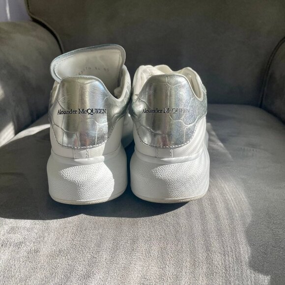 Authentic Alexander McQueen Women’s  Sneakers - Picture 6 of 8